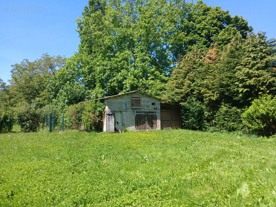 Maison de plain-pied de style pavillon, 3 chambres, avec un terrain de 4000 m²  à vendre en Dordogne - photo 10