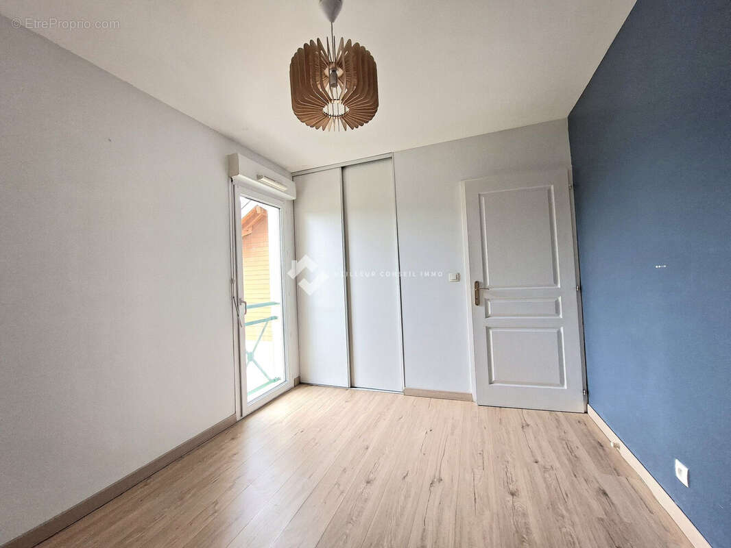 Appartement 67 m² à La Roche-Sur-Foron  - photo 7