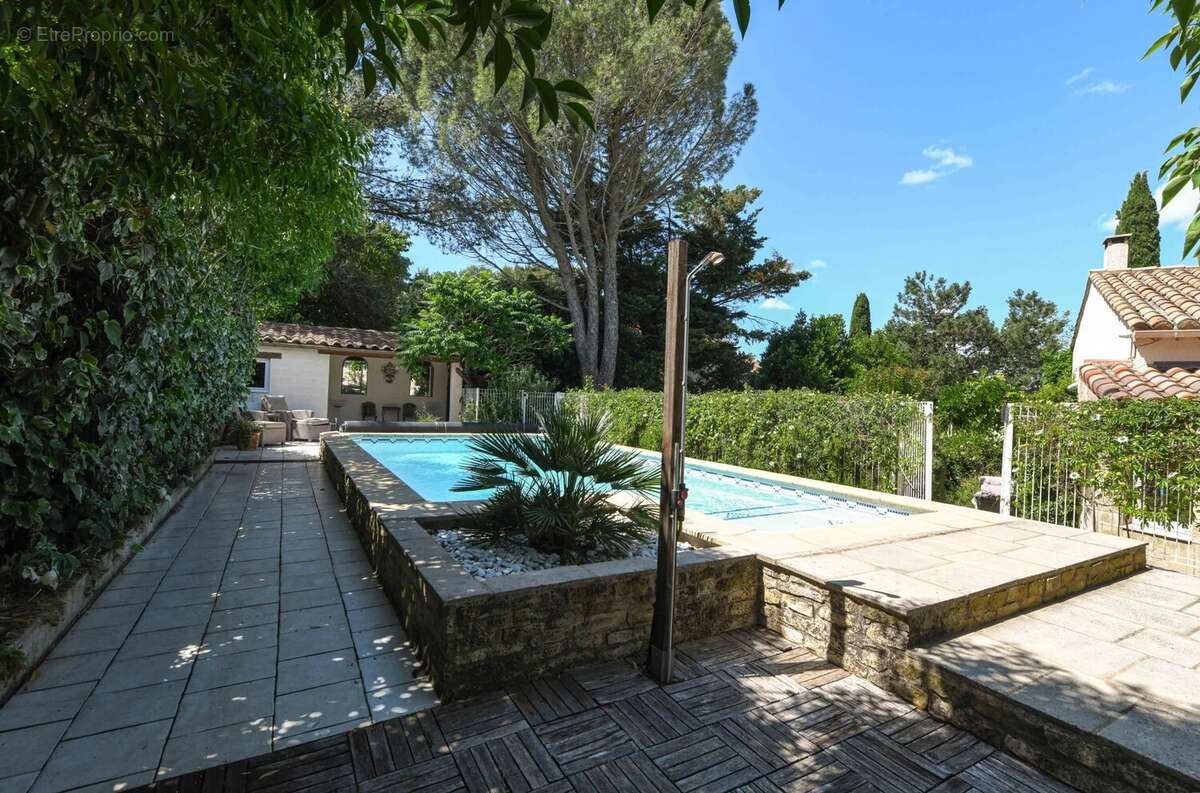 Maison à UZES
