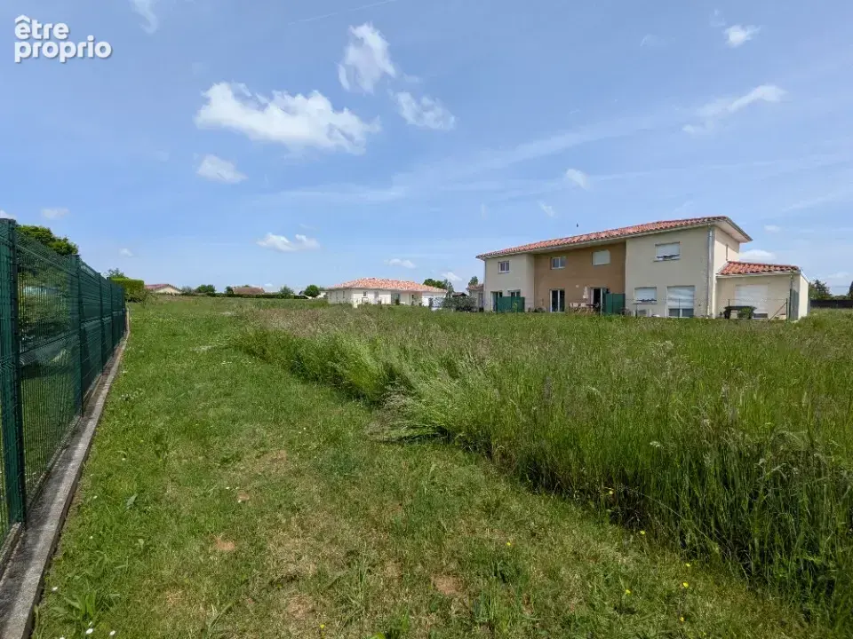 Terrain à DOMPIERRE-SUR-CHALARONNE