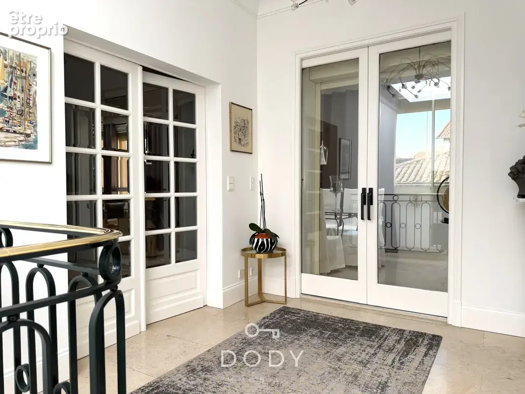 Maison avec ascenseur et garage - photo 8