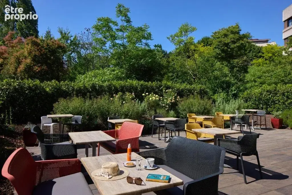 INVESTISSEMENT LOCATIF  Ferney-Voltaire  Résidence de Tourisme Zenitude Swiss Apparthotels - 5,67% de rentabilité - photo 12