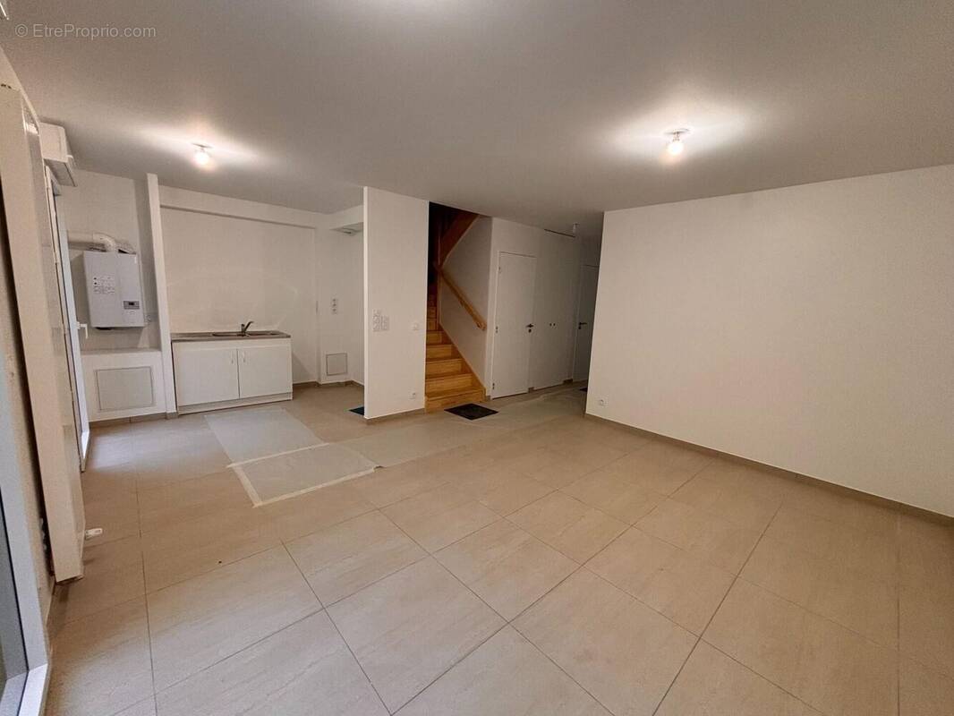Photo 1 - Maison à LA QUEUE-EN-BRIE