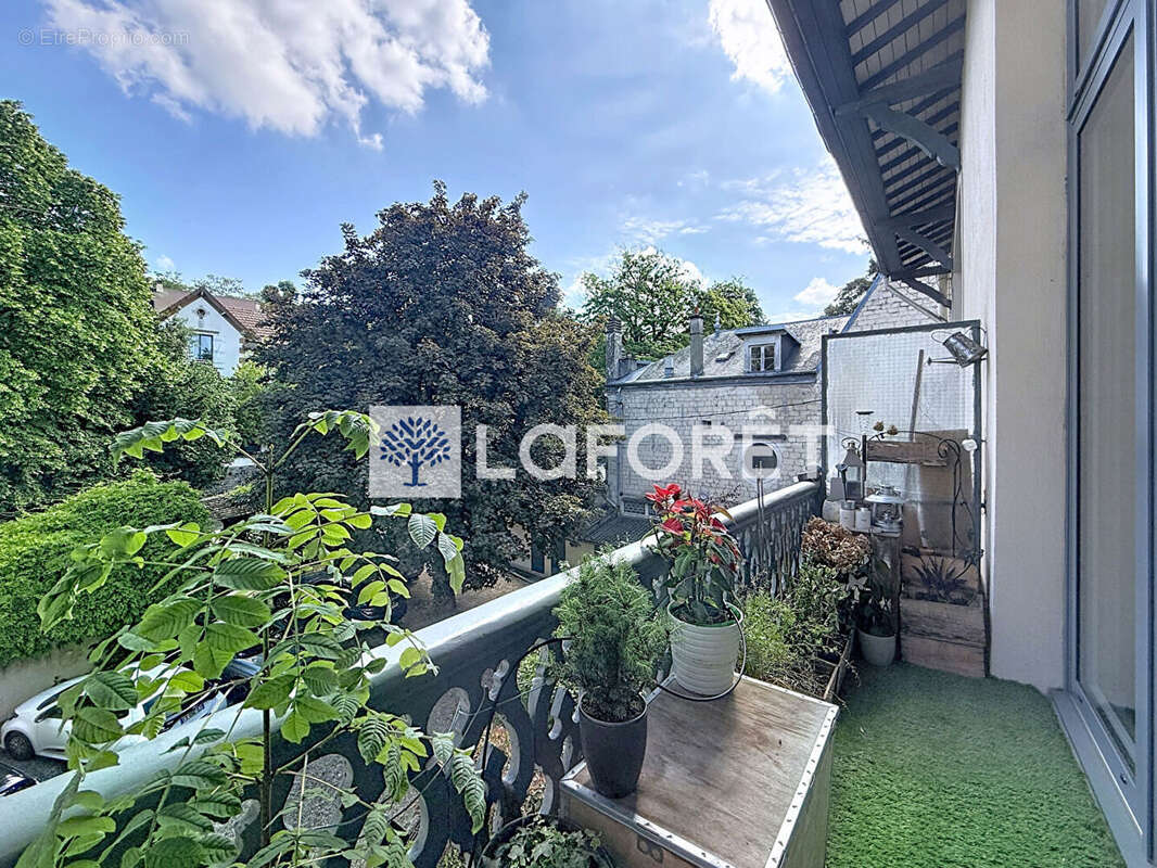 Appartement de charme de 83 m² au sol avec balcon et parking à Saint-Germain-en-Laye - photo 4