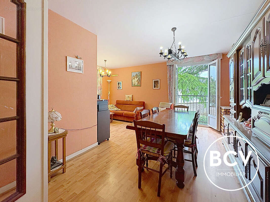 Appartement à LE COUDRAY