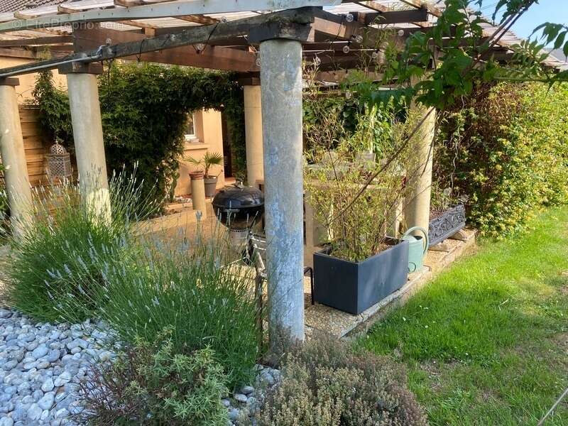 Maison à VOIVRES-LES-LE-MANS