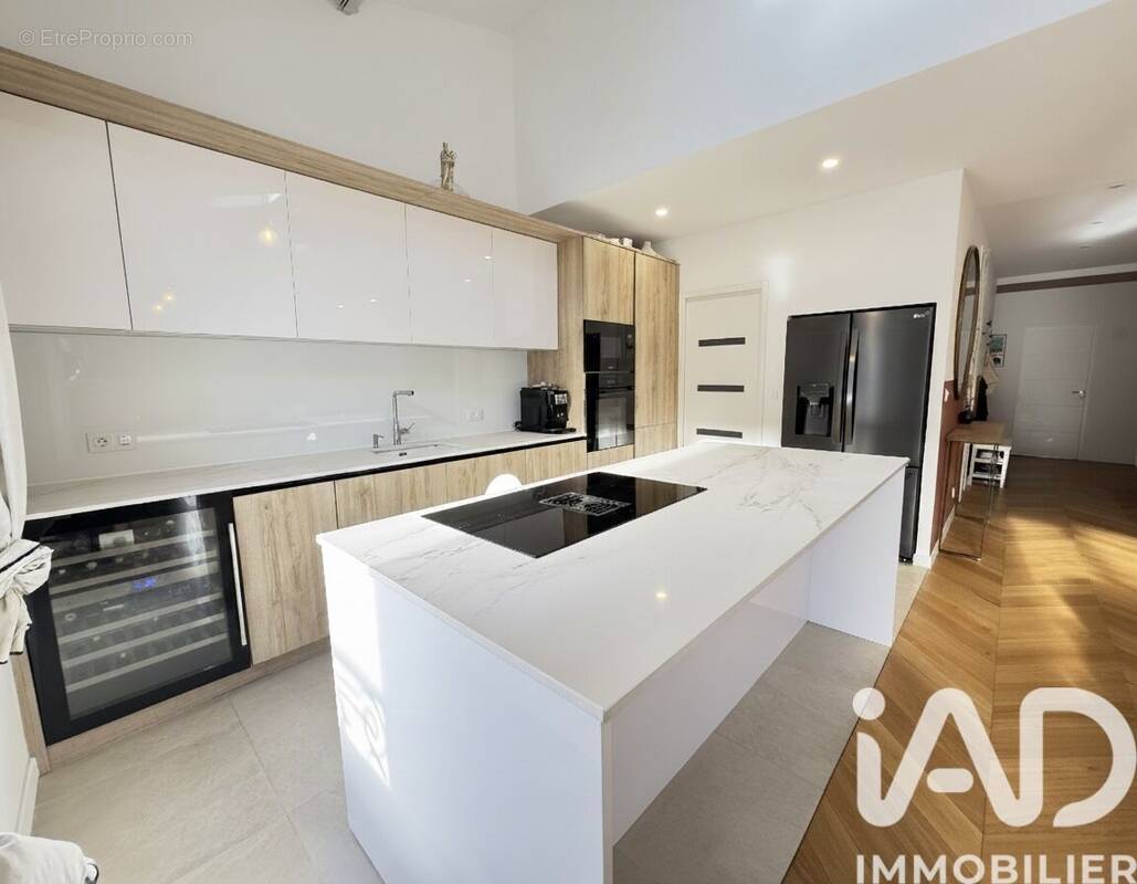 Photo 1 - Appartement à MARSEILLE-7E