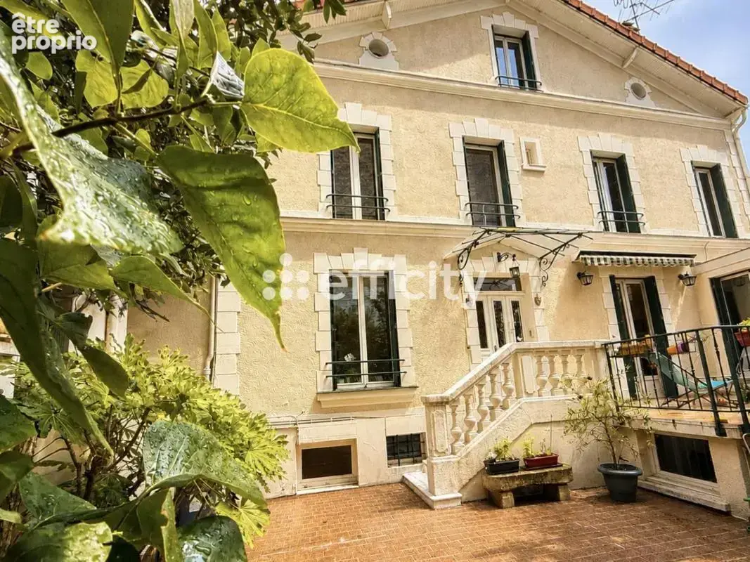 Maison à ASNIERES-SUR-SEINE