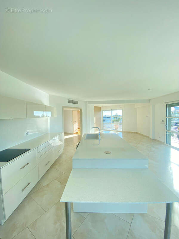 Appartement à CAGNES-SUR-MER