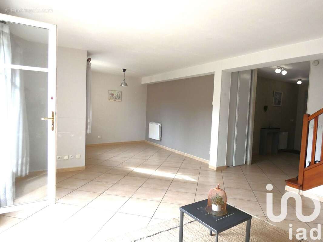 Photo 2 - Maison à HOUDAN