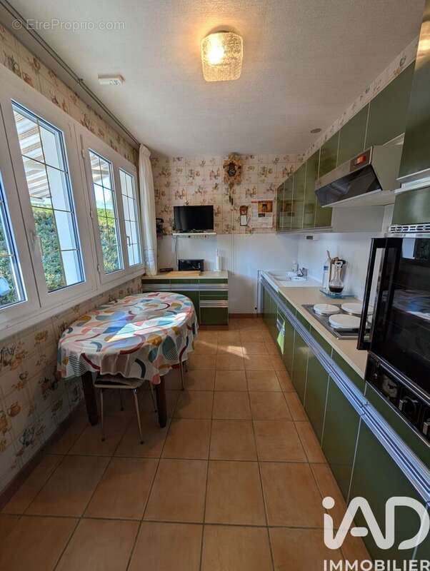 Maison 154 m² à Saint-Firmin-Des-Pres  - photo 7