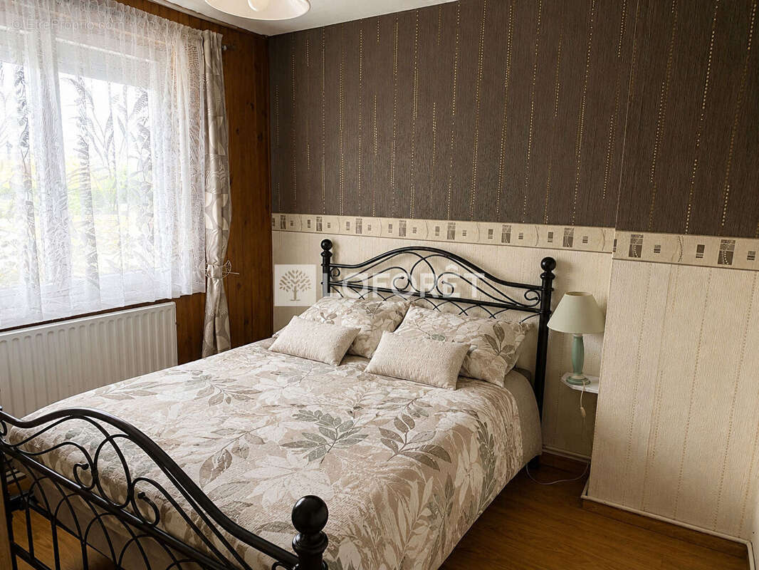 Proche centre, maison 3 chambres, cour sud ouest. - photo 3