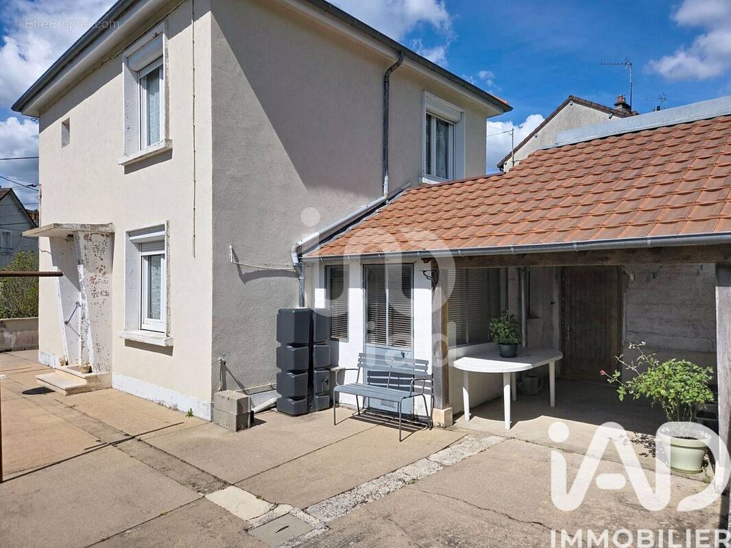 Photo 1 - Maison à VIERZON