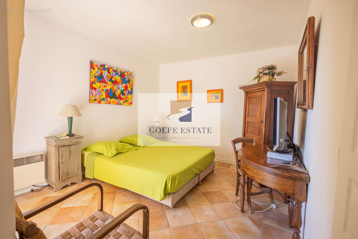 EXCLUSIVITÉ : Maison mitoyenne avec piscine, vue mer, 4 chambres - photo 10