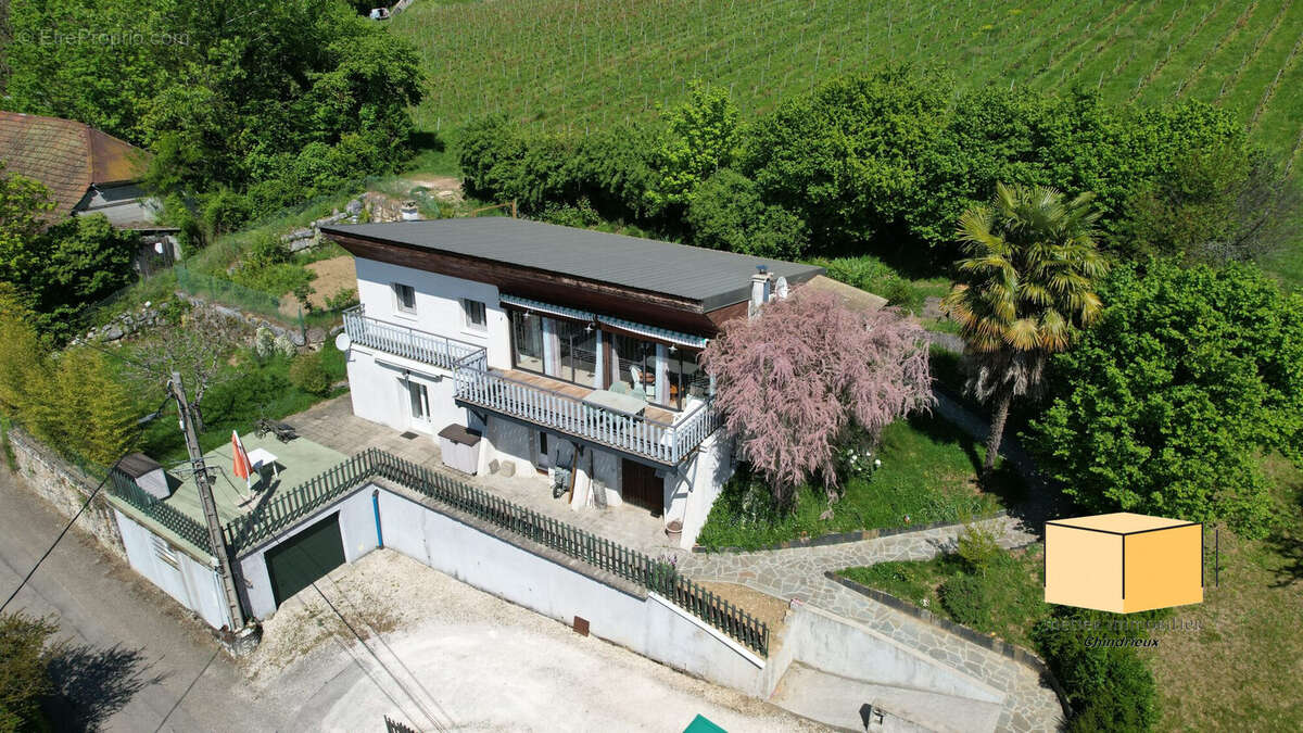 Maison à CHINDRIEUX