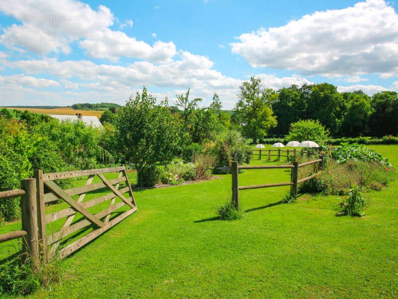 Maison à NEUFCHATEL-EN-BRAY