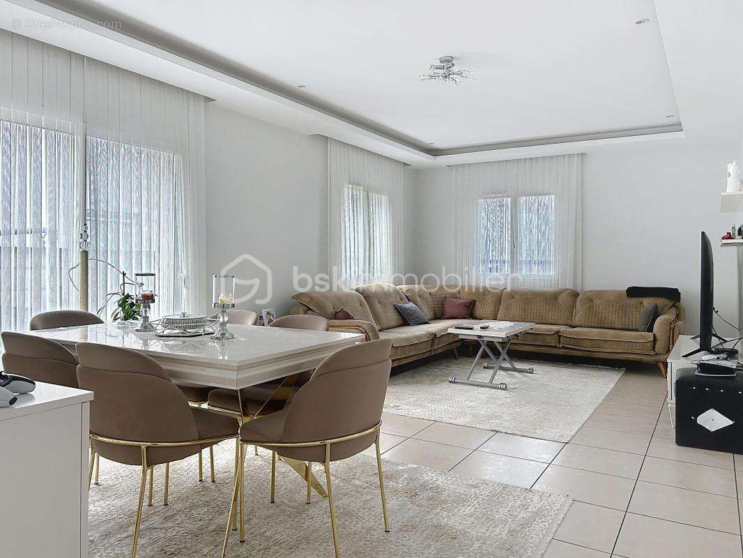 Maison à SAINT-USAGE