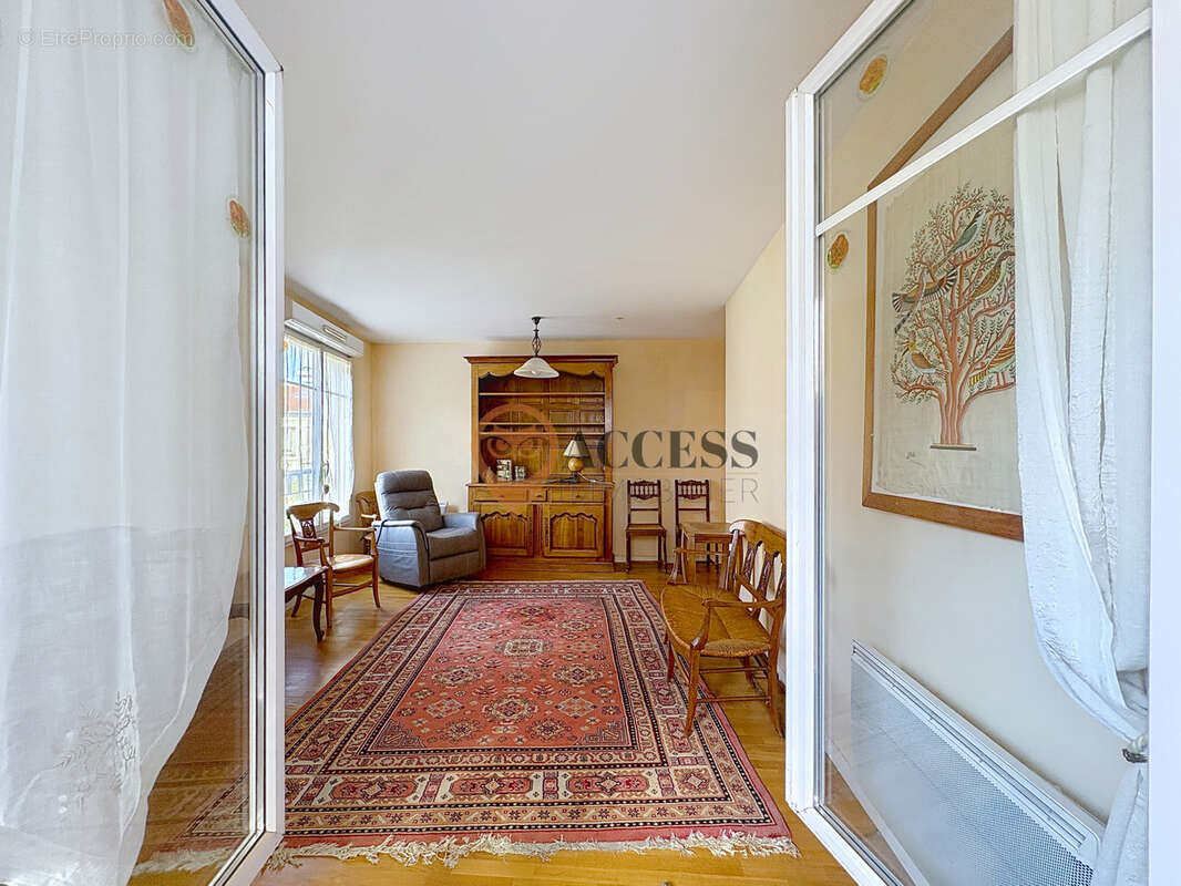 Appartement à HOUILLES