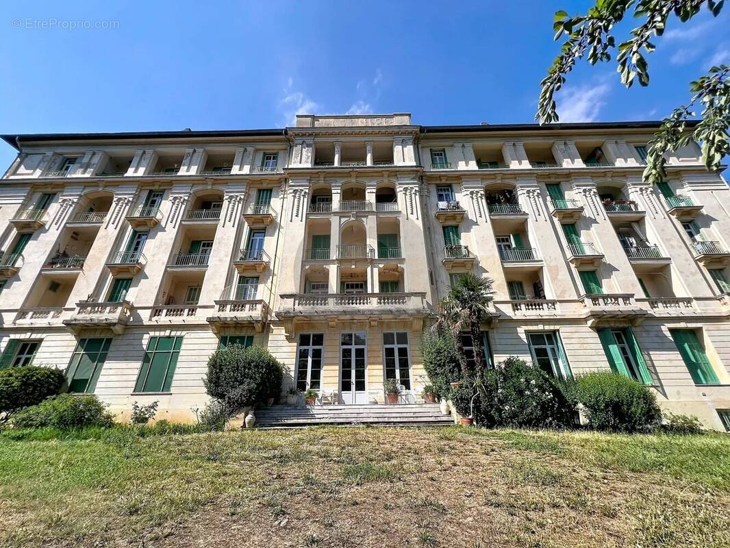 Studette - quartier saint gervais - photo 1