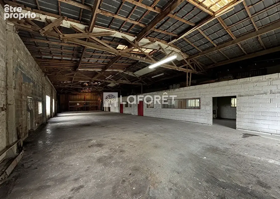 Entrepôt La Ferriere Aux Etangs 560 m2 - photo 3