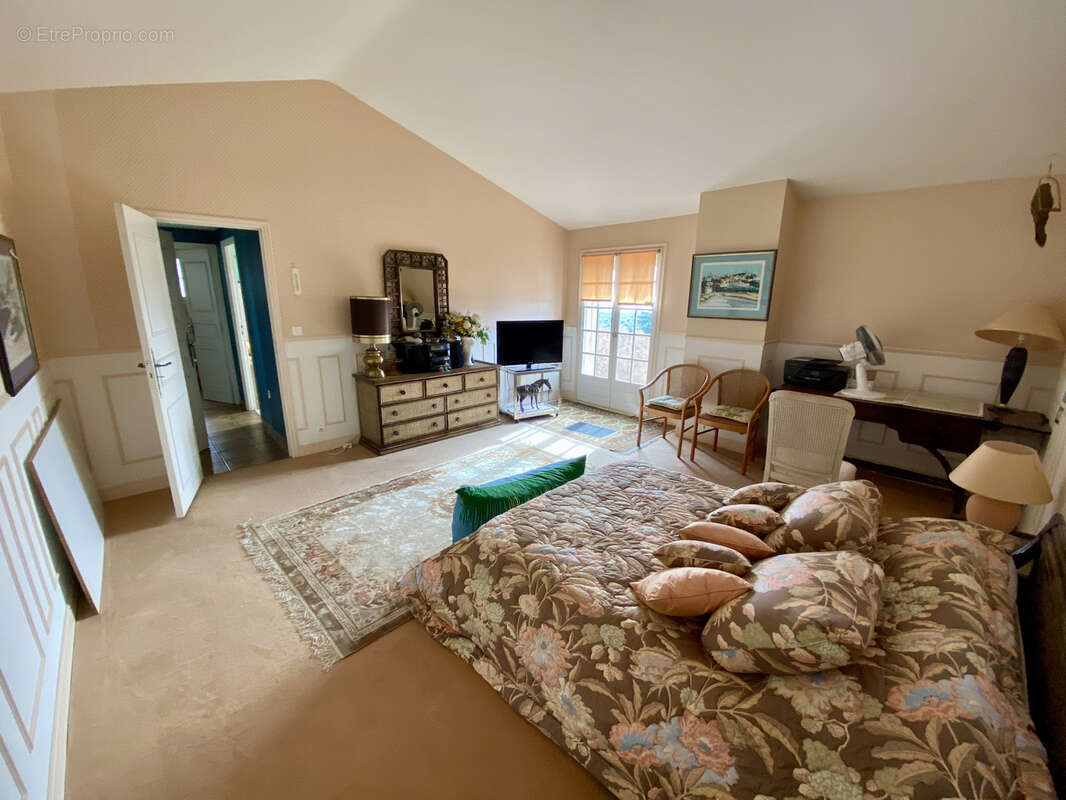 Maison à SAINT-JEANNET