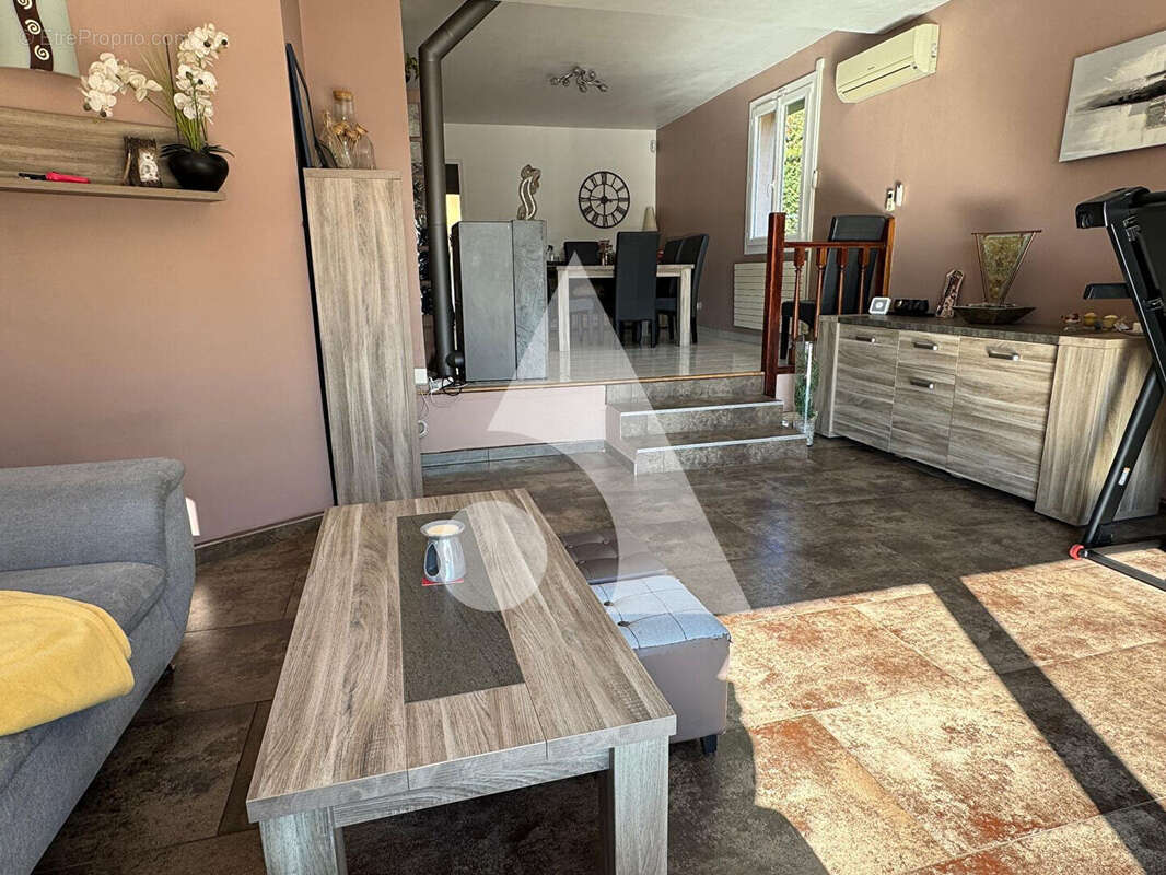 Maison à CHATEAURENARD