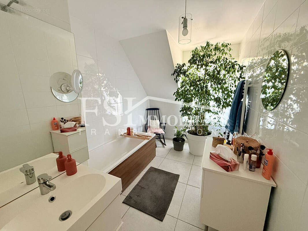 Appartement à SAINT-PRIX