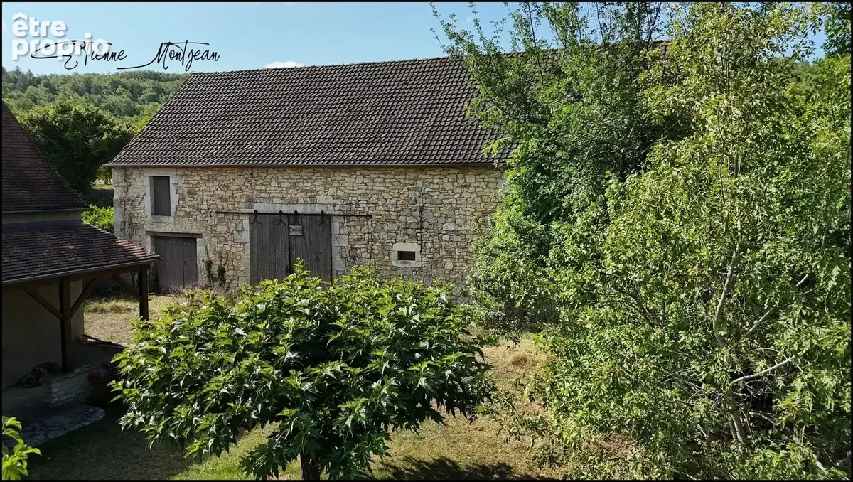 Maison 140 m² à Saint-Germain-Du-Bel-Air  - photo 2