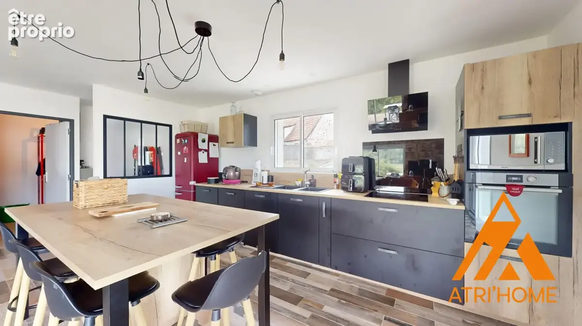 Maison 4 pièces 105 m² à vendre à Carlat (15130) - photo 7