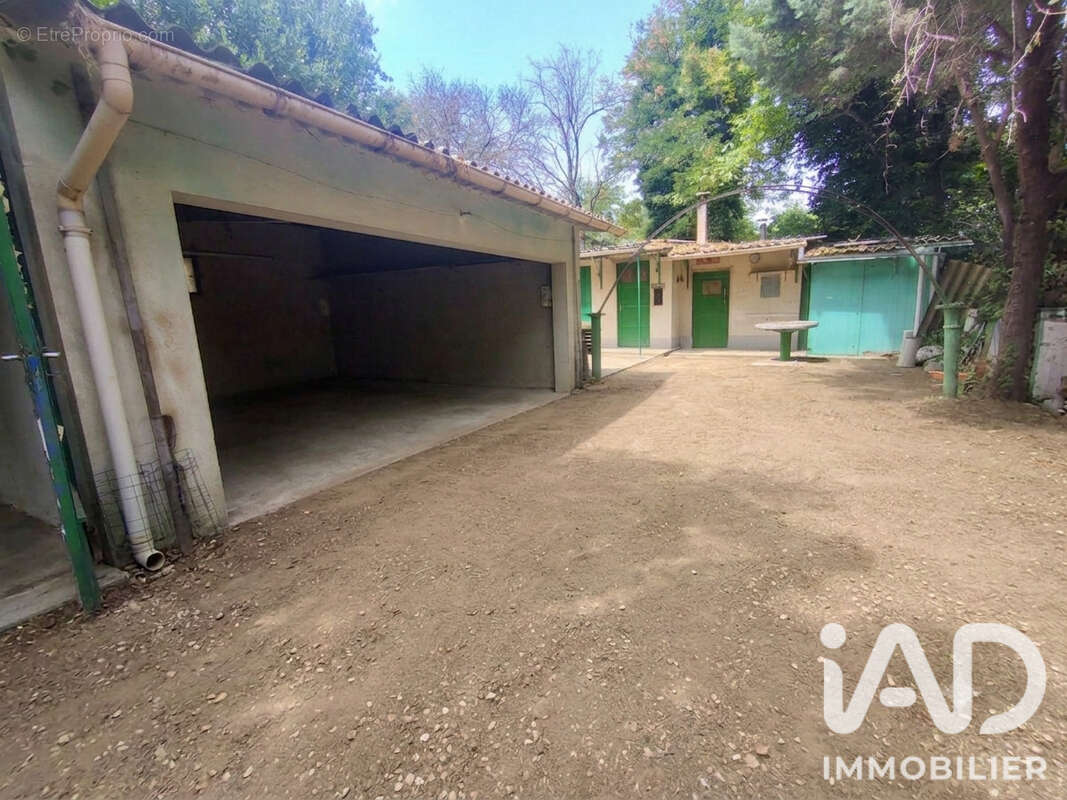 Appartement 13 m² à Sorgues  - photo 4