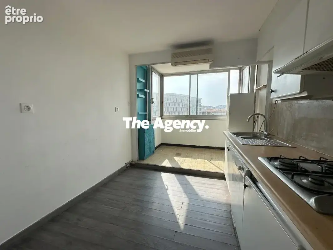 Appartement 87 m² à Marseille-5e  - photo 6