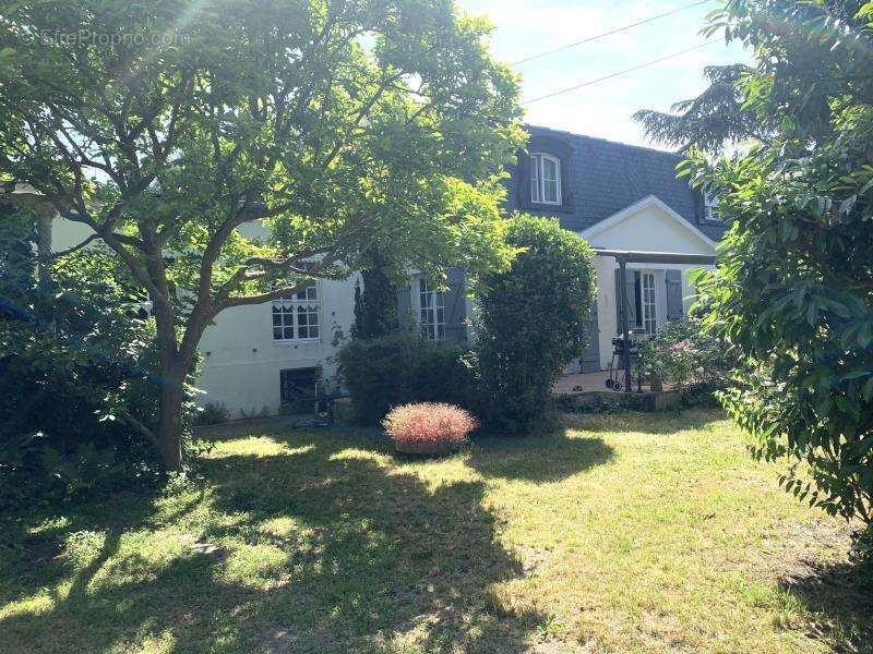 Maison à CONFLANS-SAINTE-HONORINE