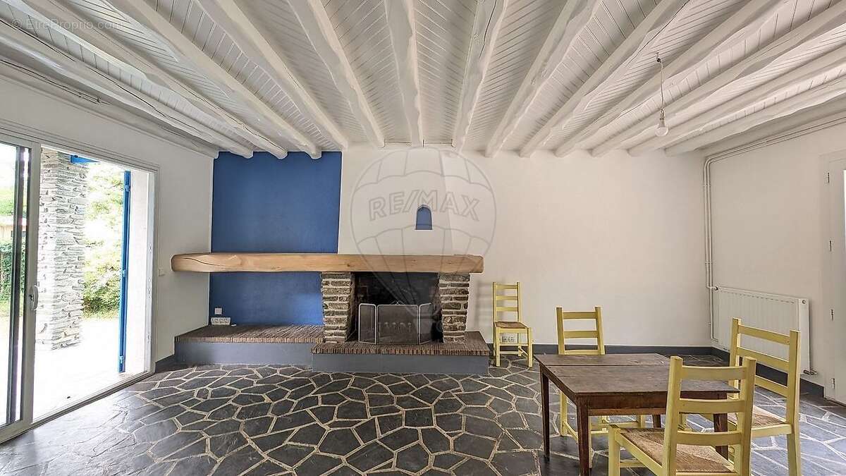 Maison à LES MATHES