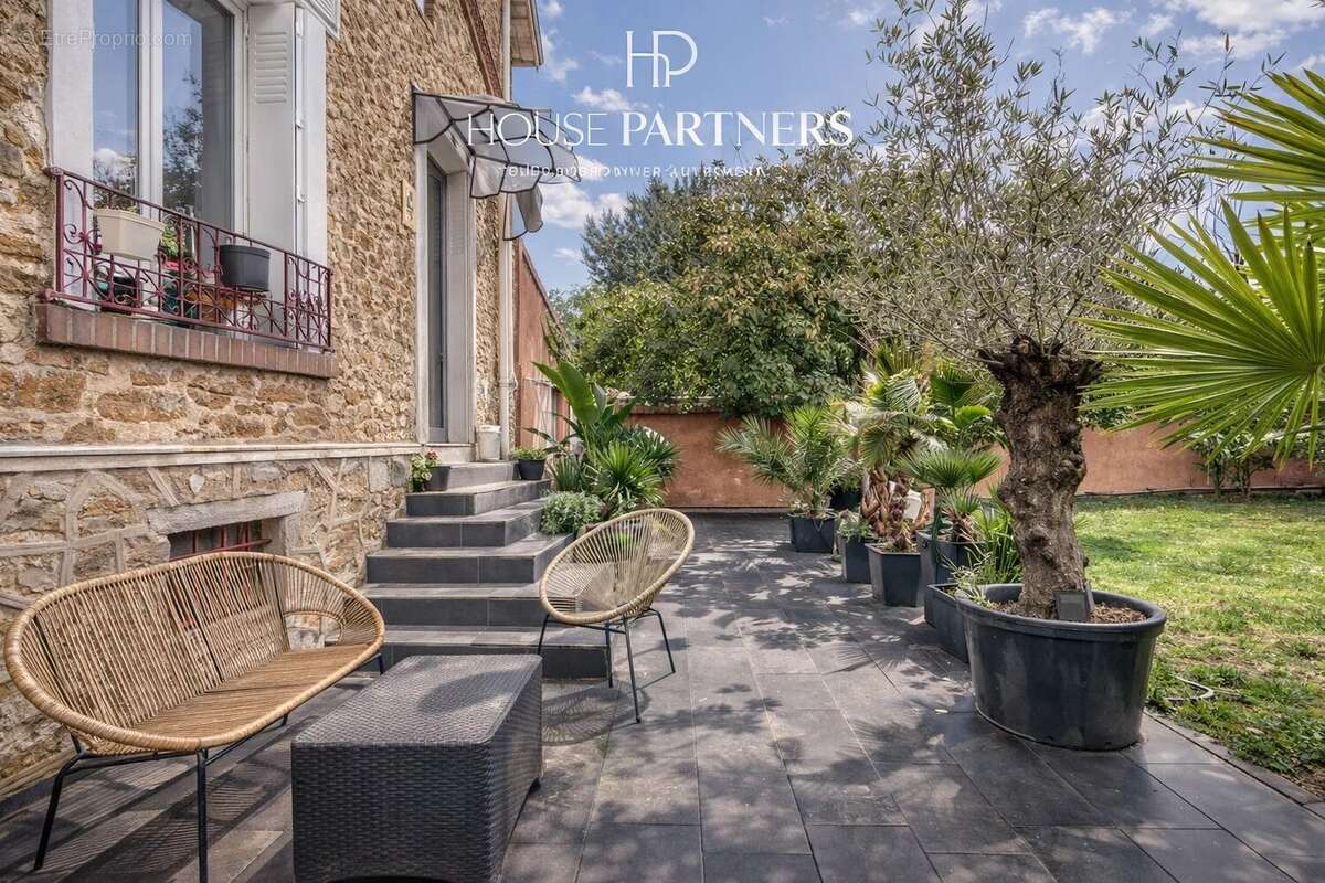 Maison à VILLEMOMBLE