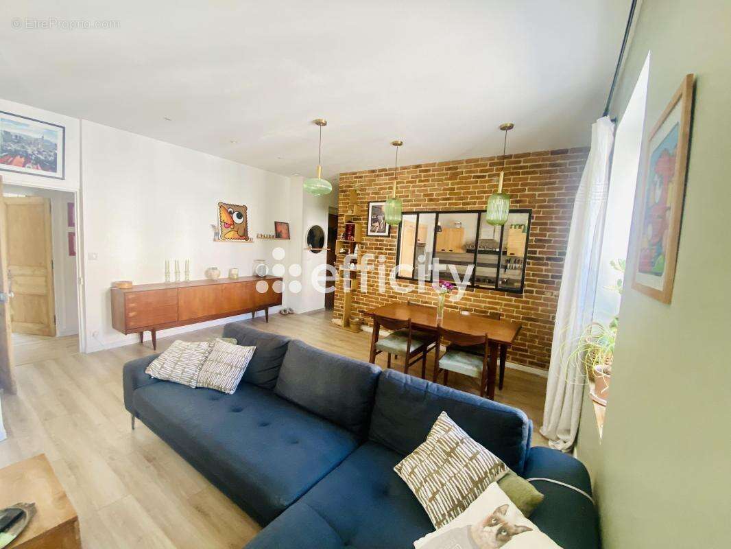 Maison à VILLEURBANNE