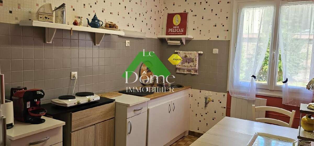 Maison à VALLANGOUJARD