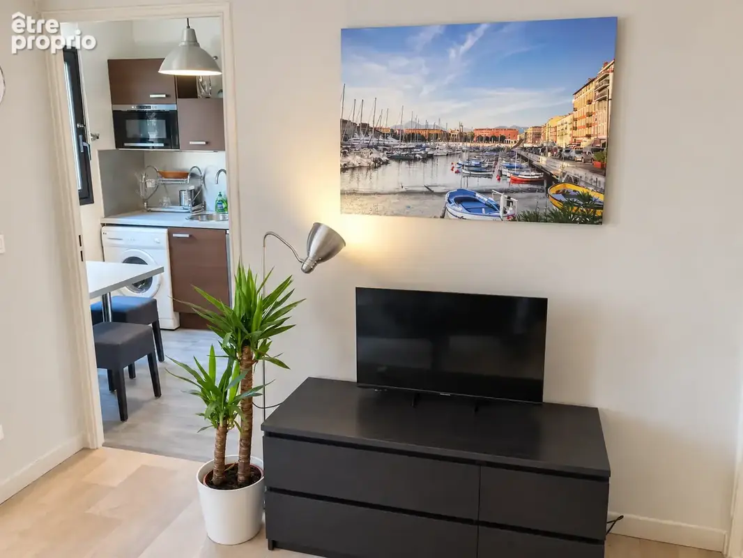 A Vendre -Carré d'Or - F1 avec terrasse - photo 7