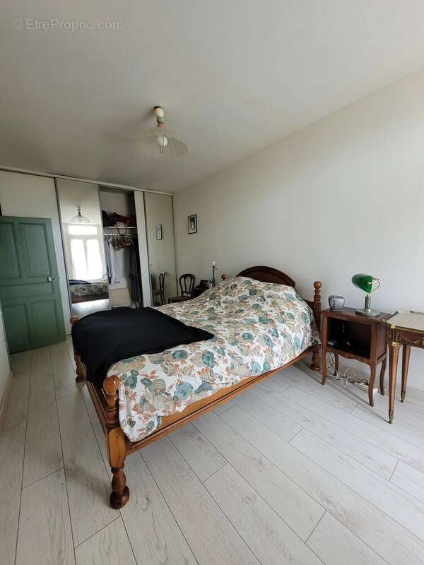 Maison à DEUX-CHAISES