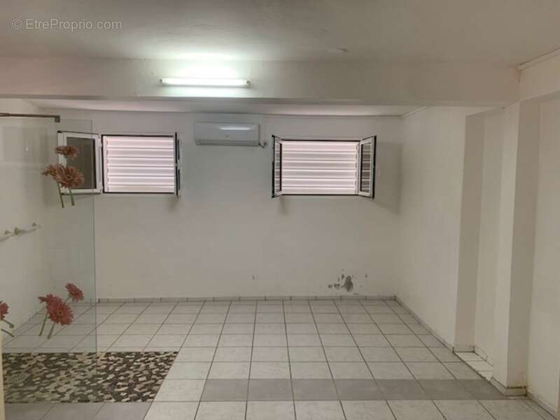 Maison à CAPESTERRE-BELLE-EAU