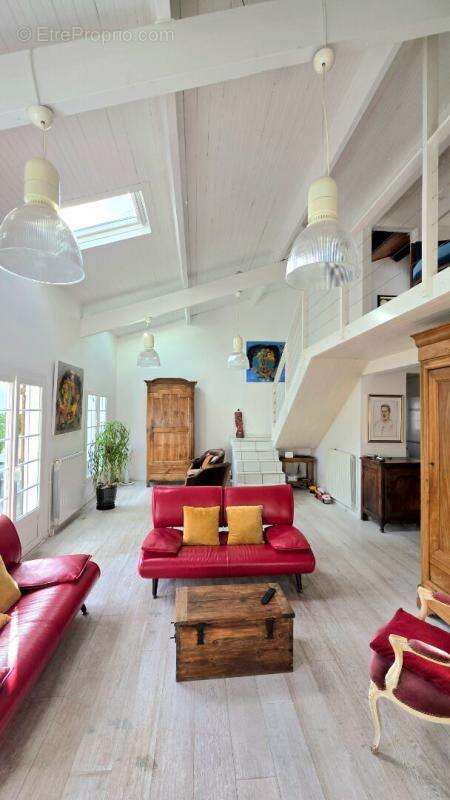 Maison Le Pian Medoc 5 pièce(s) 115 m2 - photo 4