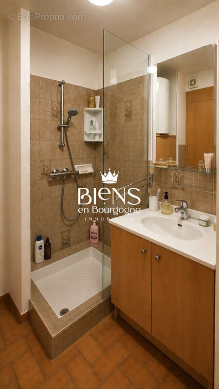 Appartement 25 m² à Aix-Les-Bains  - photo 7