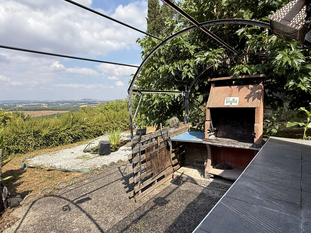 Cagnac les Mines - Maison T5 - 112 m2 - environ 1500 m2 - Superbe point de vue. - photo 19