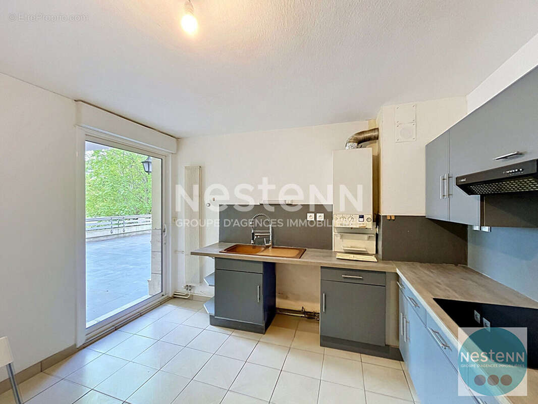 RARE A BLOIS - QUINIERE !! Appartement 105m²  - terrasse exceptionnelle de 45 m² - proches commerces - photo 3
