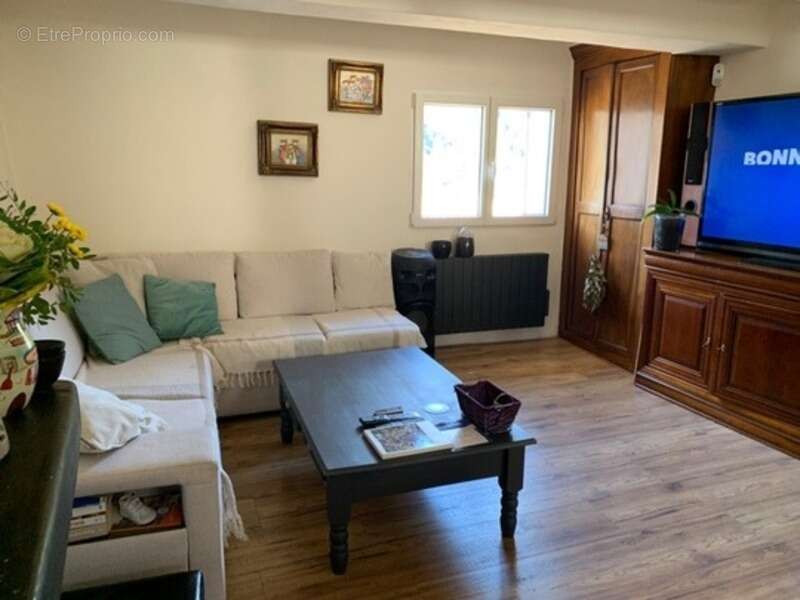 Dpt Alpes de Haute Provence (04), à vendre proche Saint André les Alpes Maison de village rénovée 3 pièces et cave - photo 3