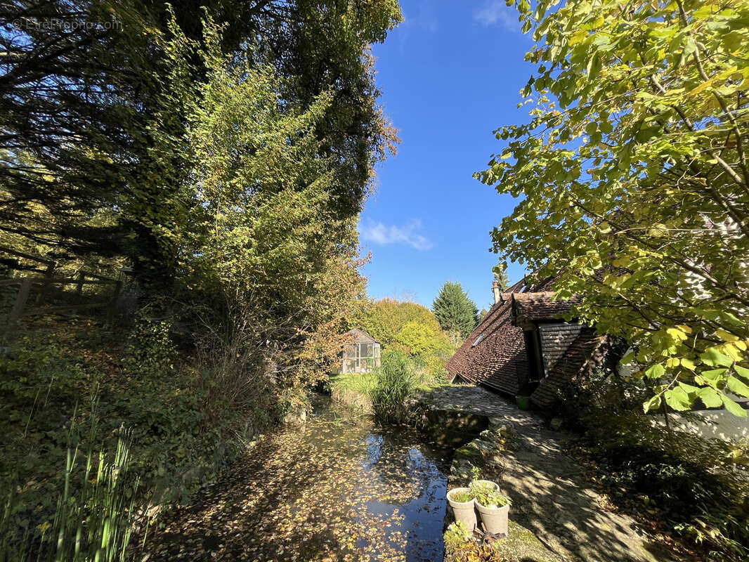 Maison à SURY-EN-VAUX