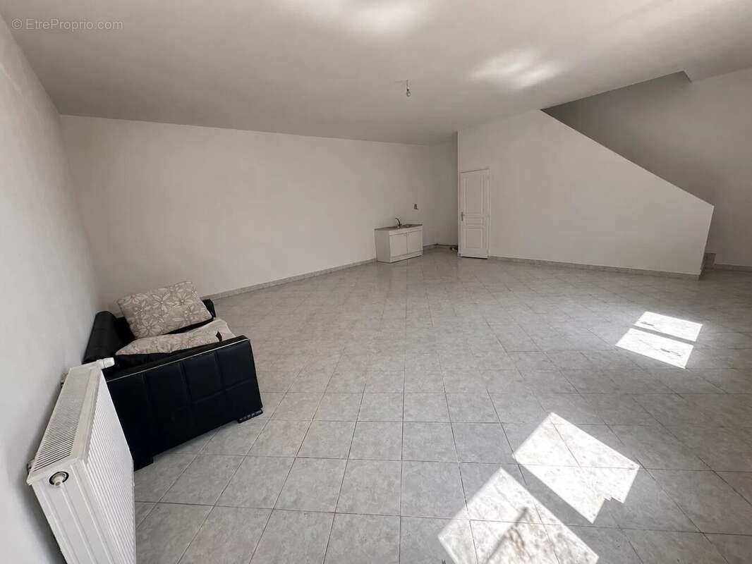Réf 2262. Maison de ville, 4 chambres - photo 3