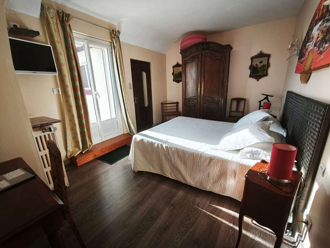 Commerce à POUILLY-SUR-LOIRE