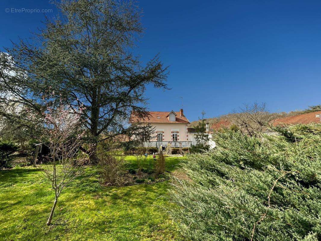 Maison à SARLIAC-SUR-L'ISLE