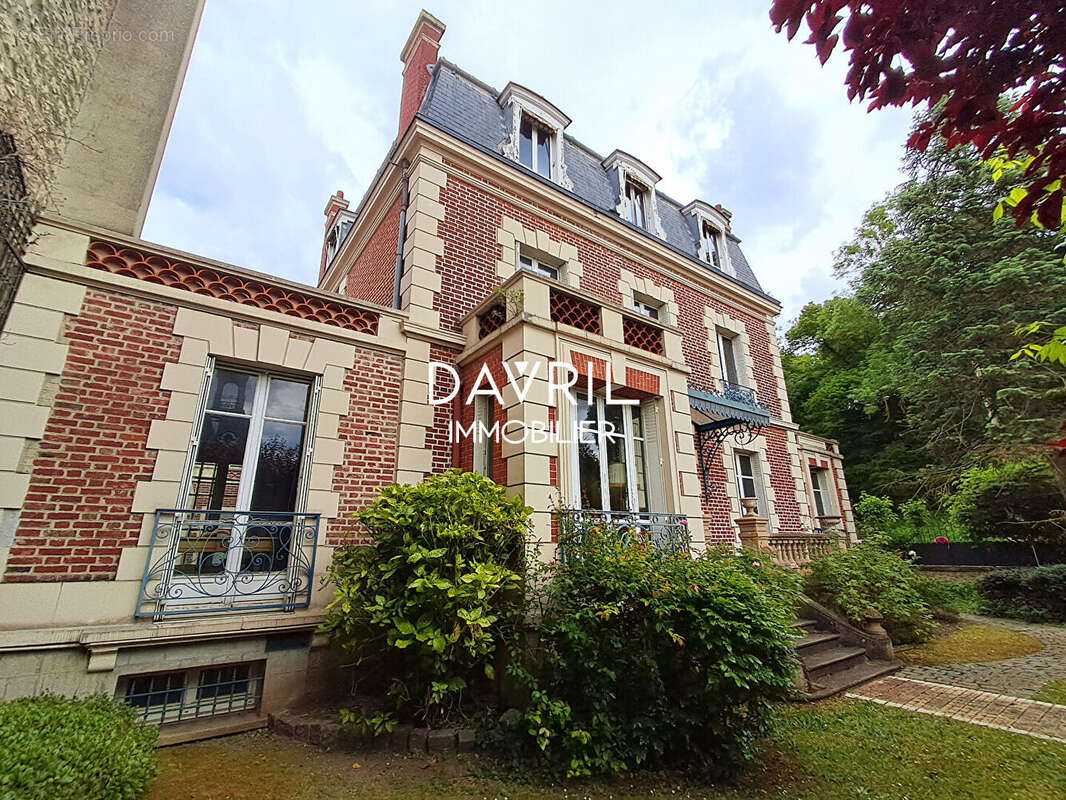 Maison à CONFLANS-SAINTE-HONORINE