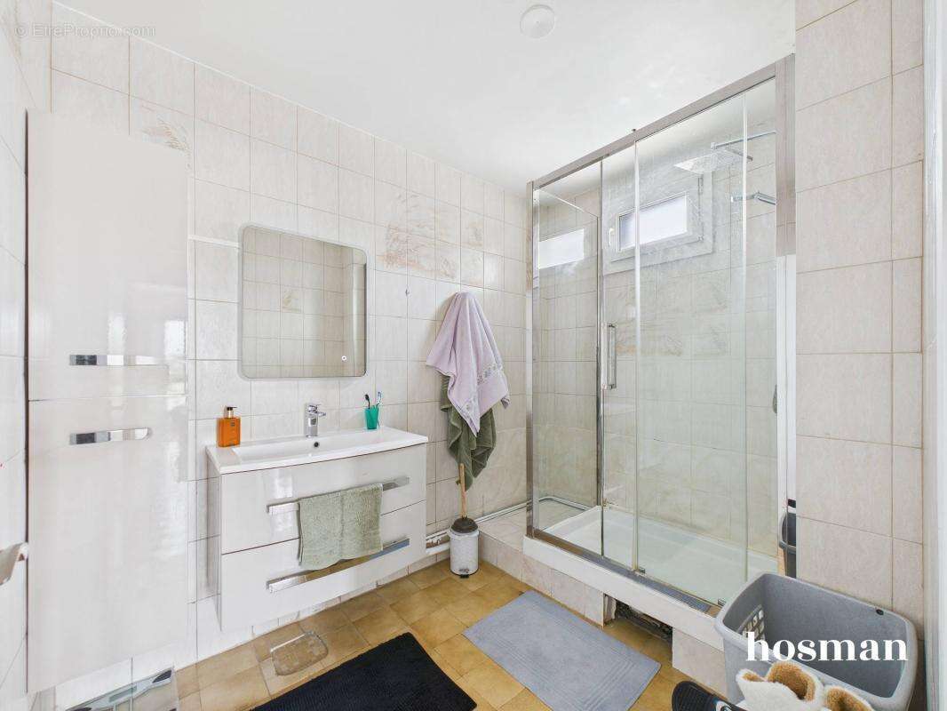 Appartement à LE BOURGET